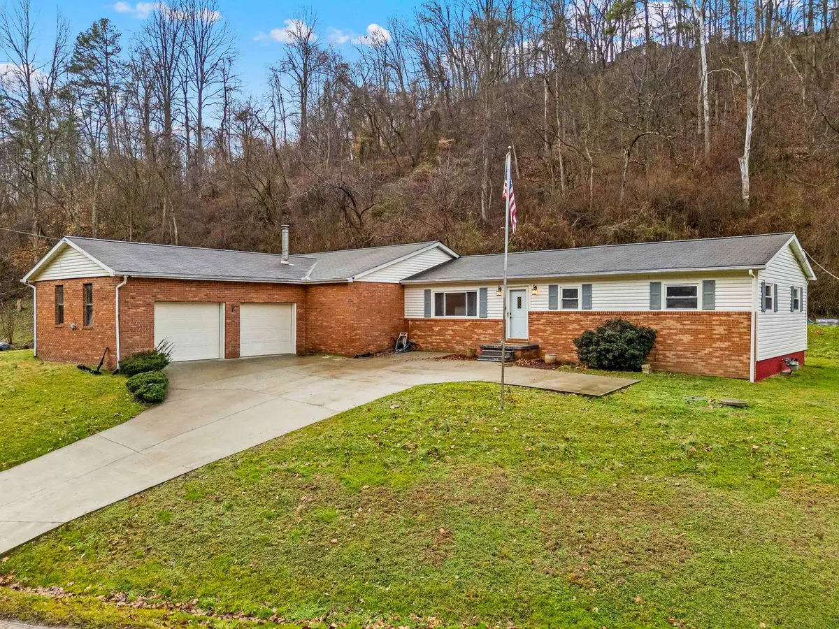 158 Ranch Lake Boulevard, Scott Depot, WV 25560 - Image #1