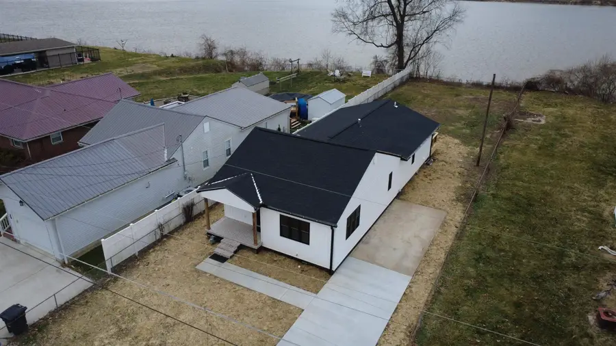 306 W 2nd Street, South Point, OH 45680 - Image #3