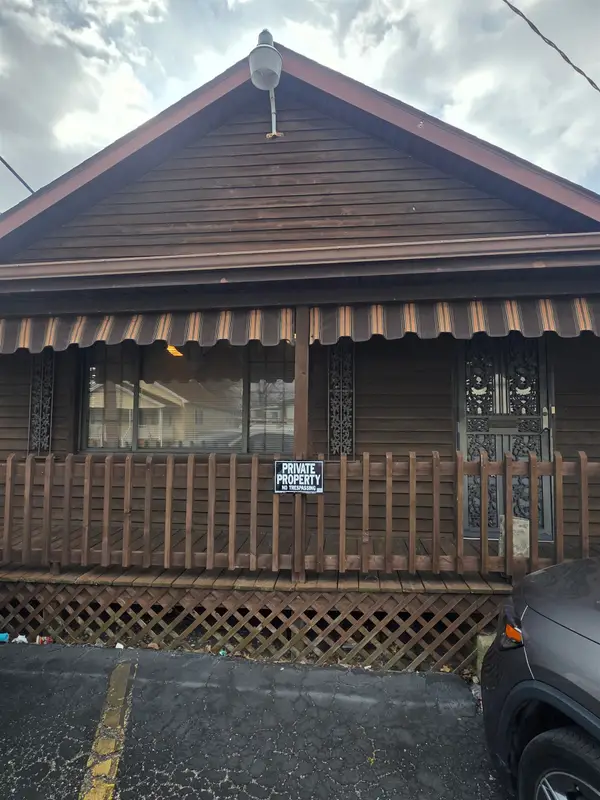 2909 6th Avenue, Huntington, WV 25702