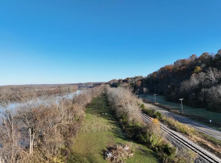 23765 Charleston Rd, Leon, WV 25123 - Image #2