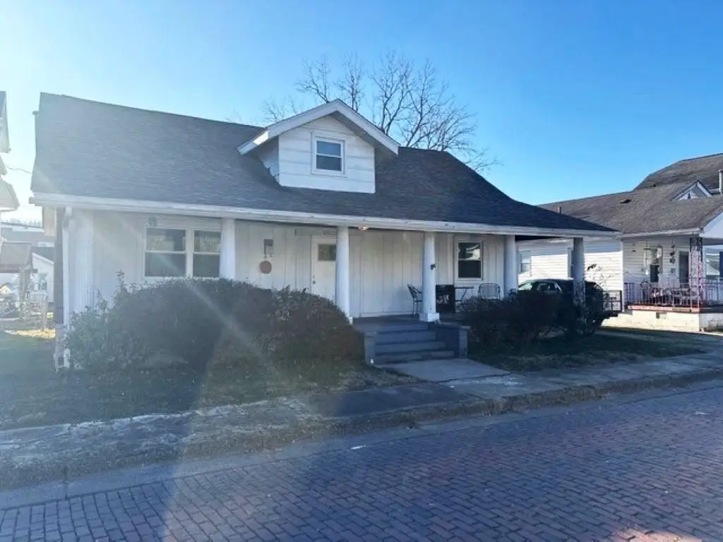 2505 Smith St W, Huntington, WV 25704 - Image #1