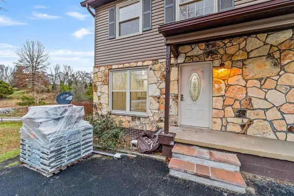 319 Berry Lane, Barboursville, WV 25504