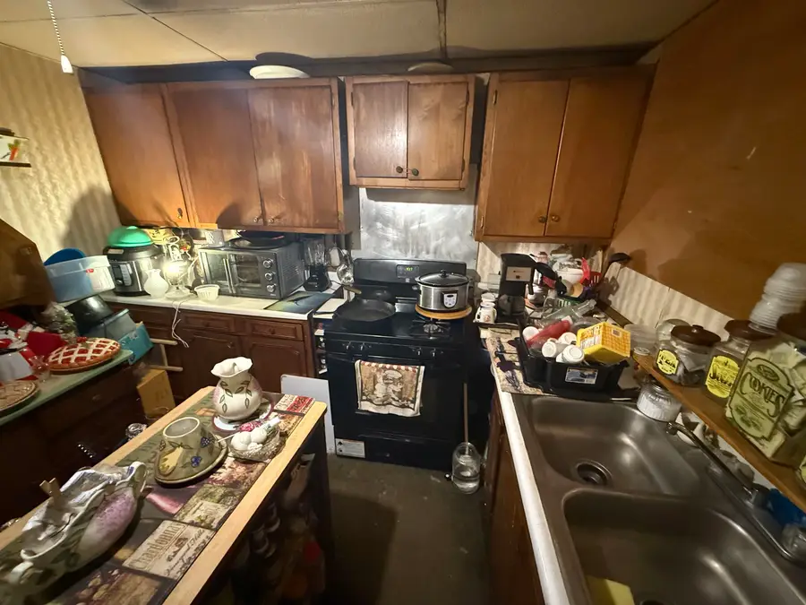 325 36th st, Huntington, WV 25702 - #2