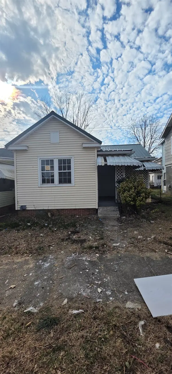 811 13th Street, Huntington, WV 25701
