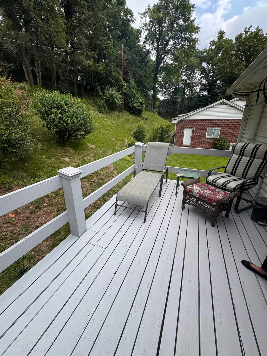 2067 Glenwood Terrace, Huntington, WV 25701 - #2