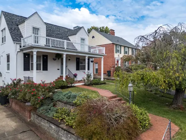 13 Fairfax Dr, Huntington, WV 25705