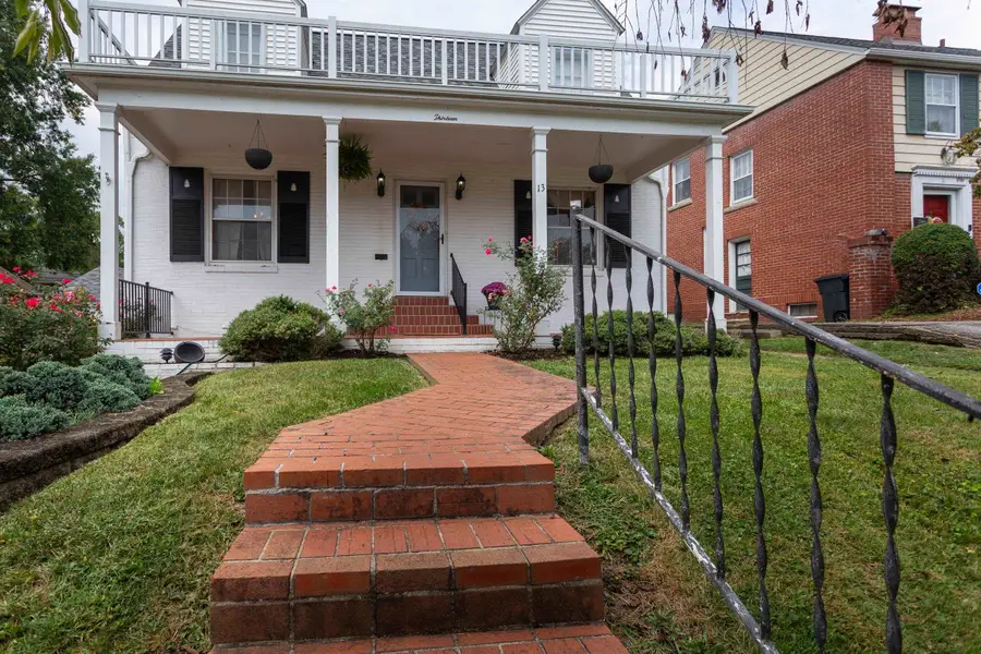 13 Fairfax Dr, Huntington, WV 25705 - #2