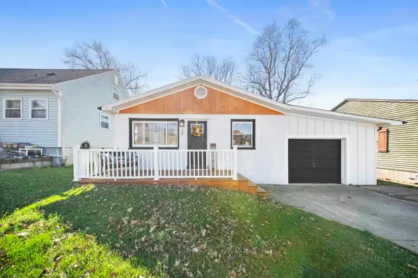 38 Walmott Dr, Huntington, WV 25705