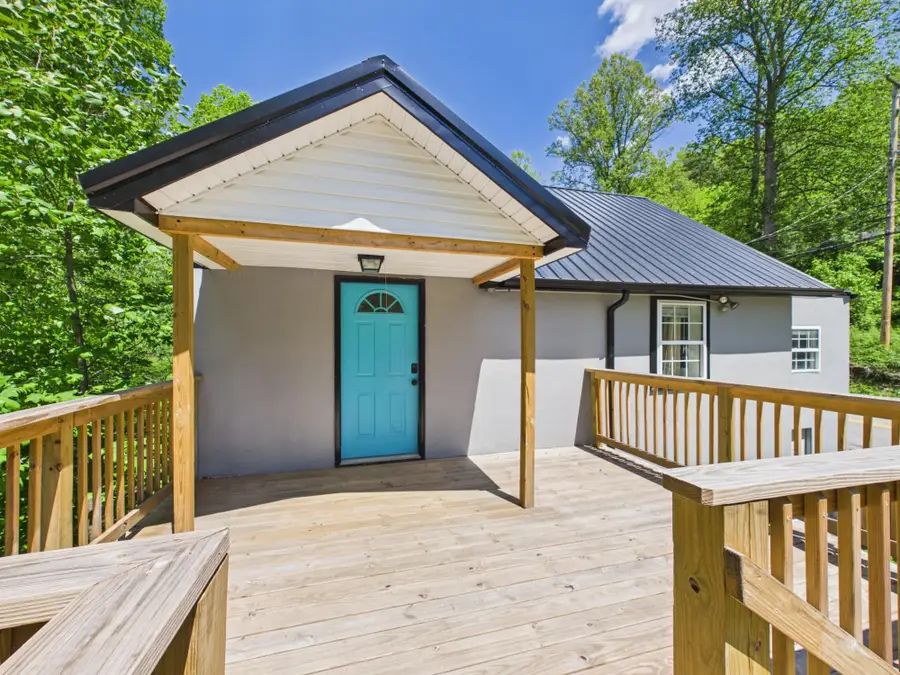 3742 Greenview Road, South Charleston, WV 25309 - #2