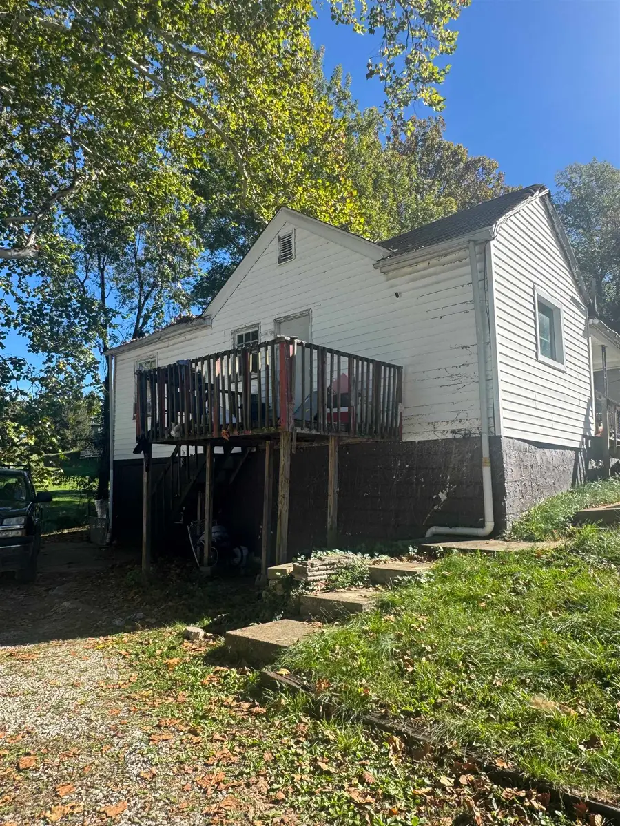 370 S Walnut Street, Huntington, WV 25705 - #2