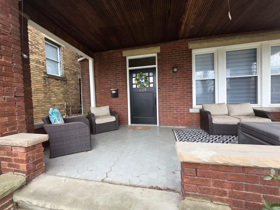 229 6th Avenue, Huntington, WV 25701 - #2