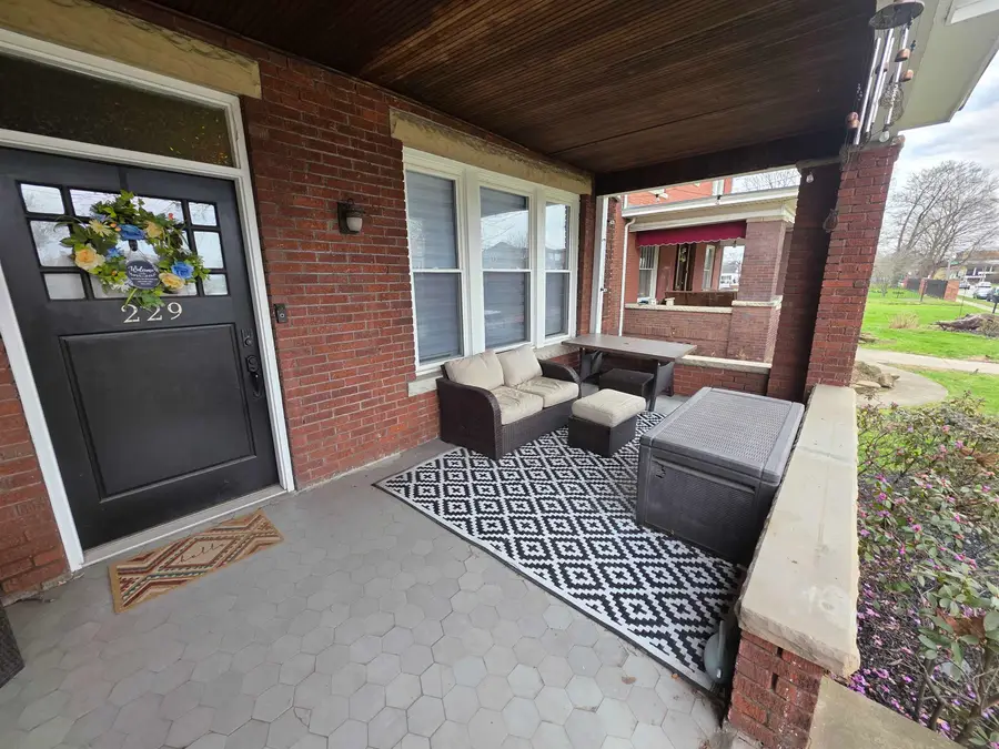 229 6th Avenue, Huntington, WV 25701 - #3