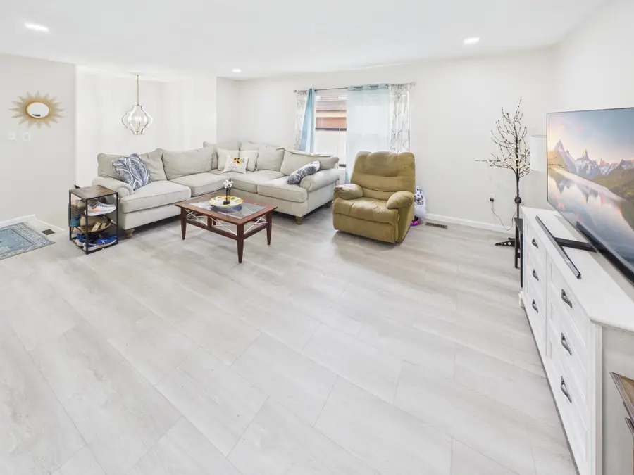 103 Leisure Lane, Huntington, WV 25705 - #3