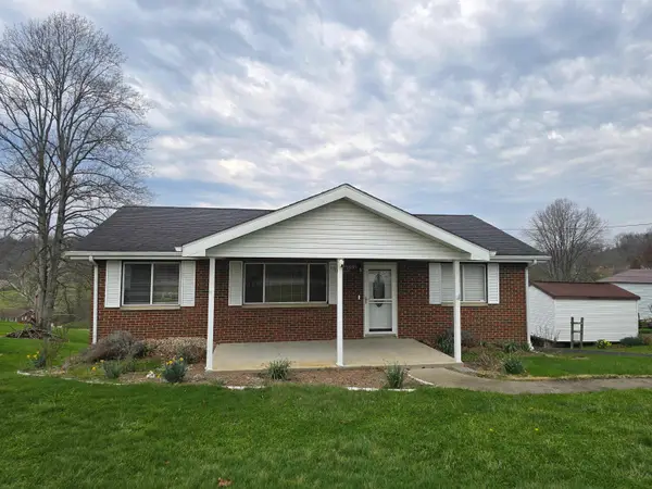 68 Feely Drive, Ona, WV 25545