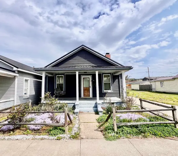 1523 Oak Street, Kenova, WV 25530