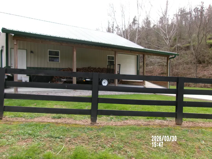 327 Mudlick, Louisa, KY 41230 - #2