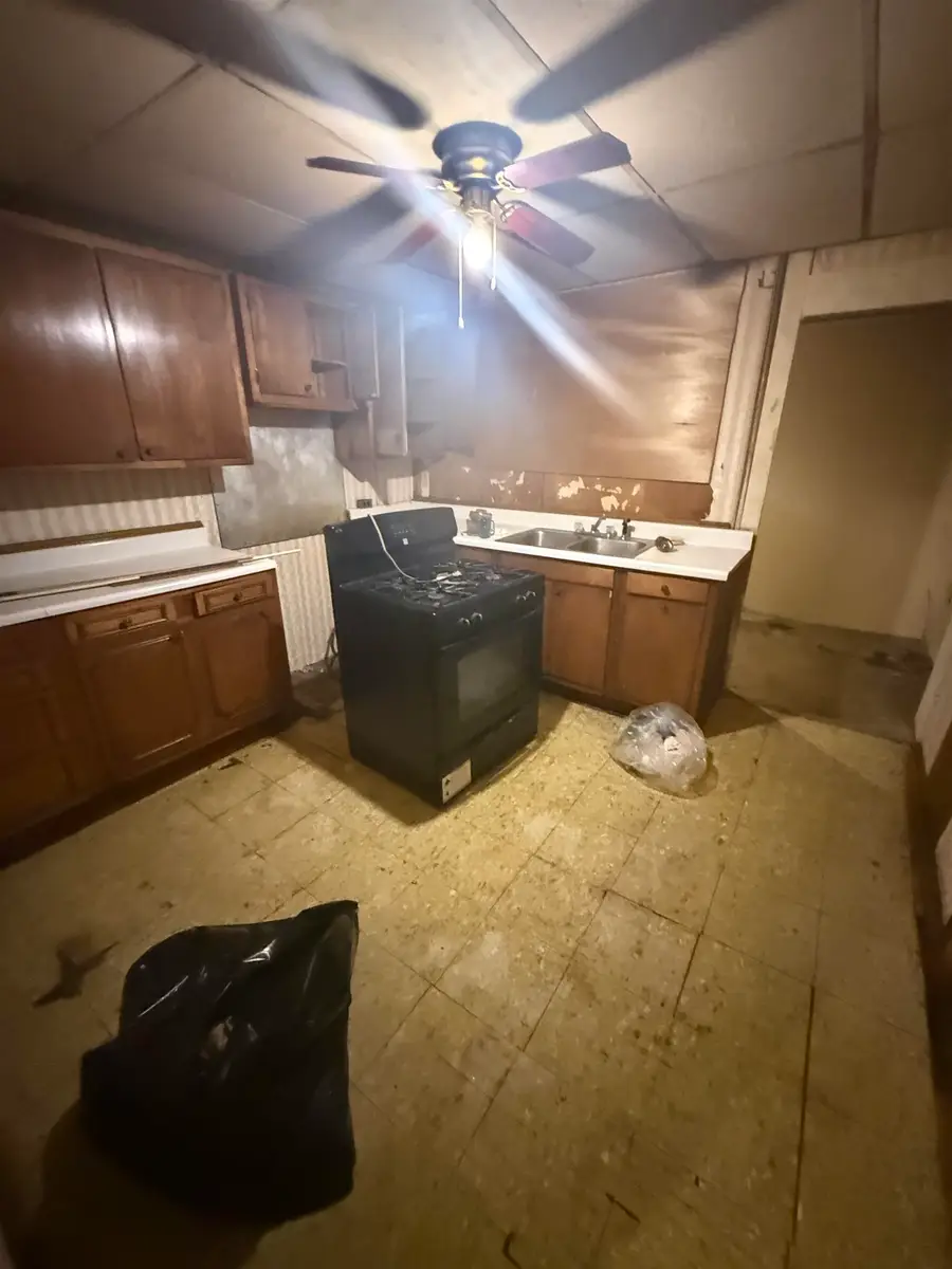 325 36th st, Huntington, WV 25702 - #3