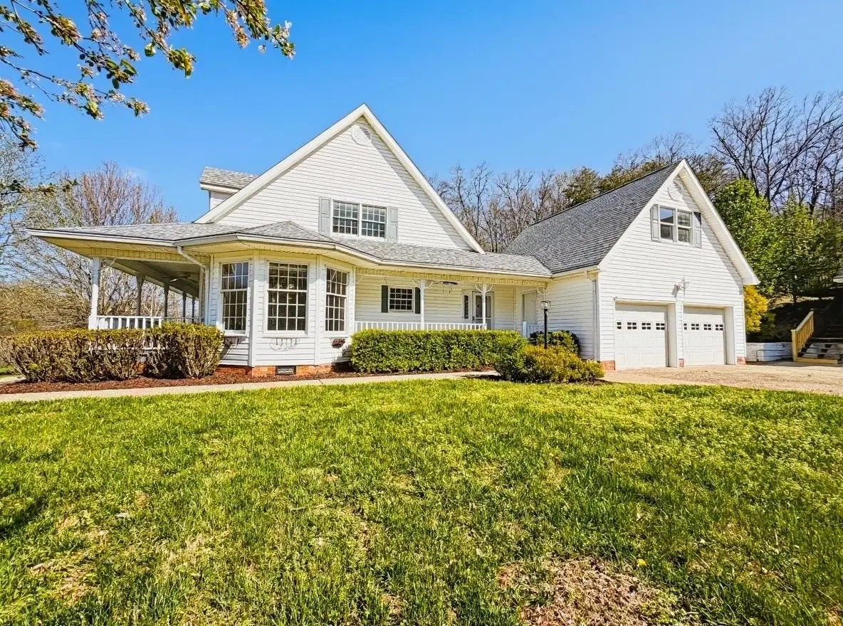 2820 Foxhunters Road, Flatwoods, KY 41139 - #1