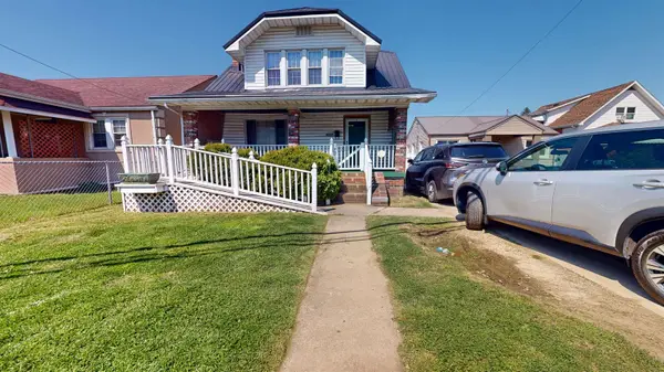 3226 3rd Ave, Huntington, WV 25702