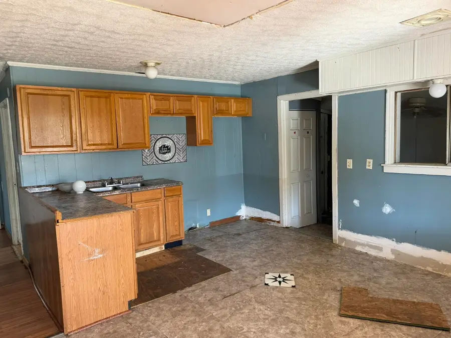 1905 S 7th Street, Ironton, OH 45638 - #3