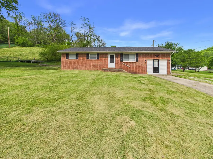 5392 Newcomb Creek Road, Huntington, WV 25704 - #2