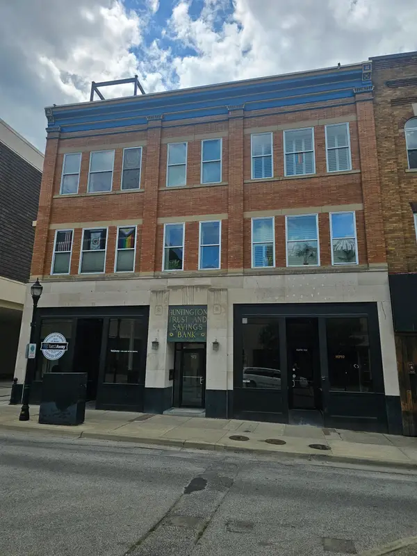 419 9th St Unit 301, Huntington, WV 25701