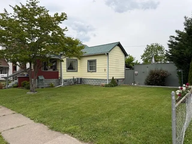 411 24th Street W, Huntington, WV 25704 - #2