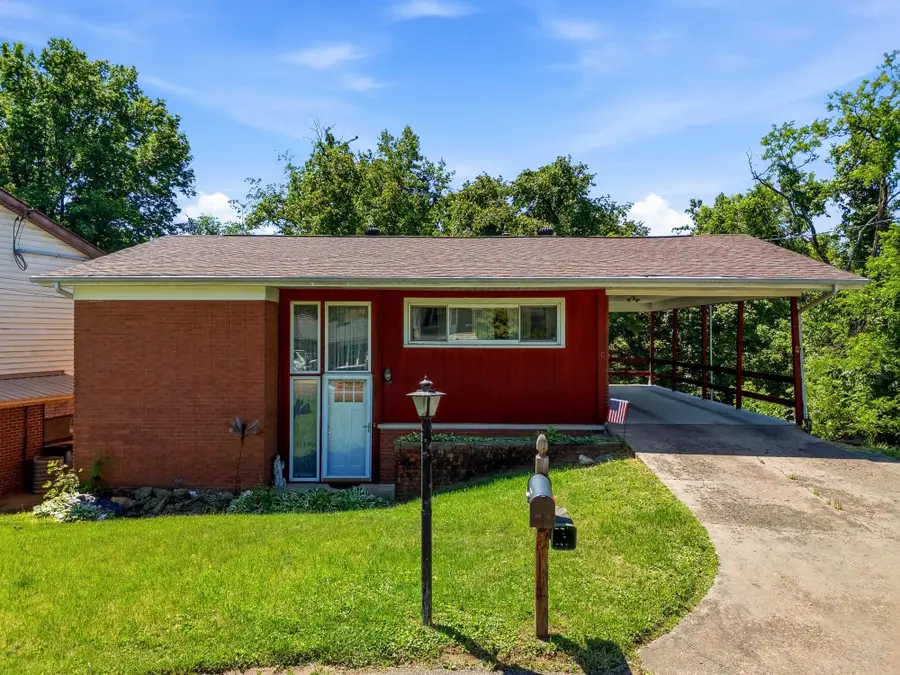209 Childers Court, Huntington, WV 25705 - #2