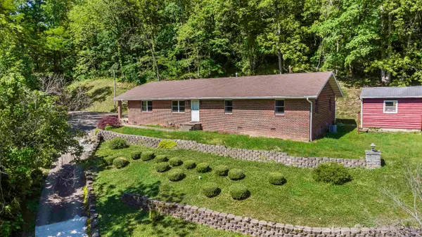 4459 5th Street Road, Huntington, WV 25701