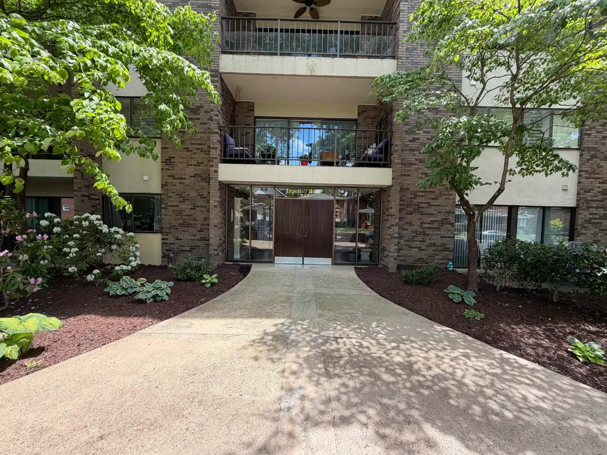 933 12th Street #207, Huntington, WV 25701 - #1