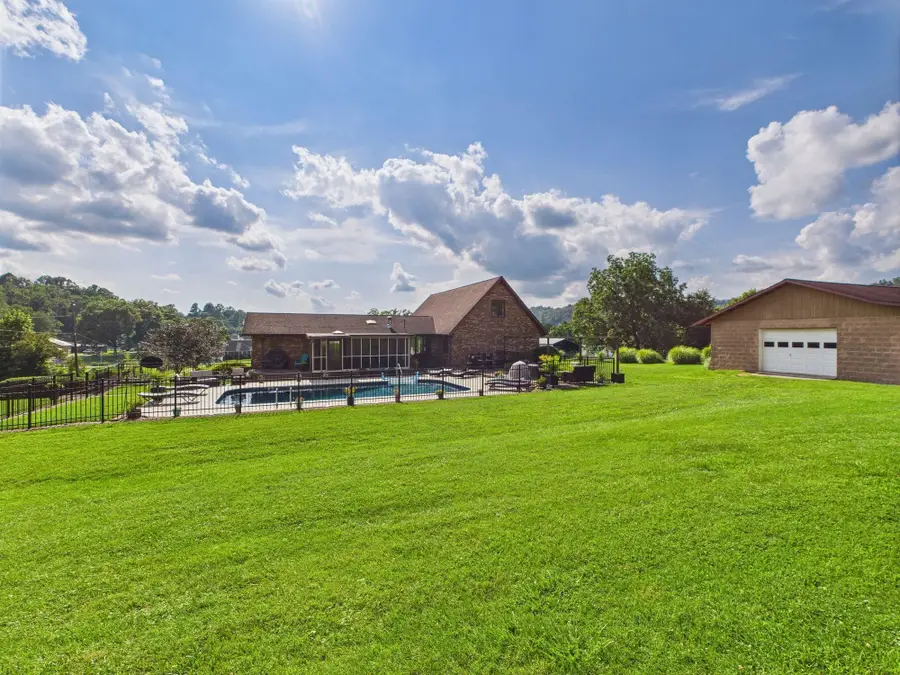 826 Yates Crossing, Milton, WV 25541 - #3