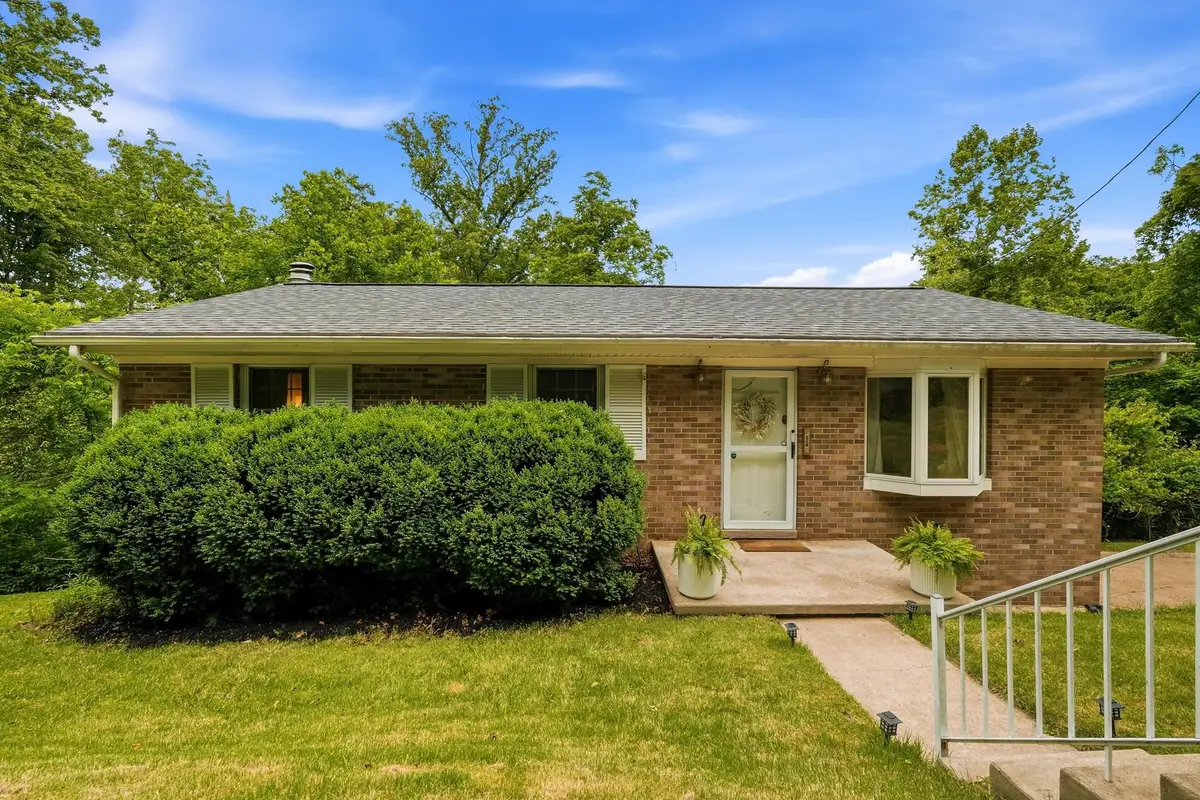 868 Hibner Avenue, Huntington, WV 25705 - #1