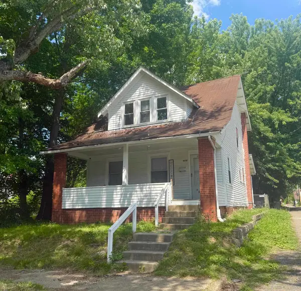 1030 21st Street, Huntington, WV 25701