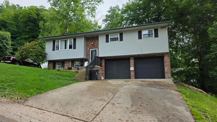 38 Ray Road, Huntington, WV 25704 - #2