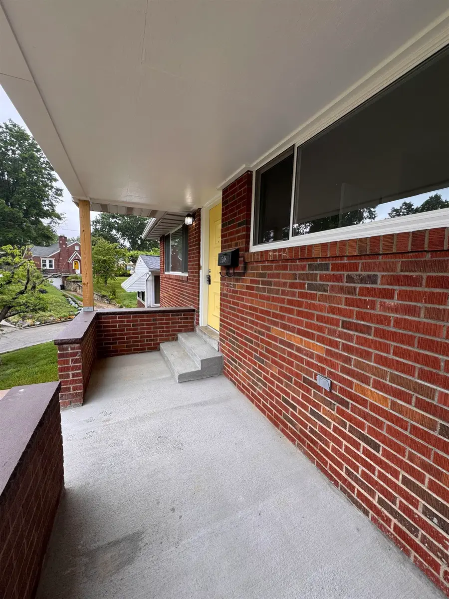 1508 Upland Ct, Huntington, WV 25701 - #2