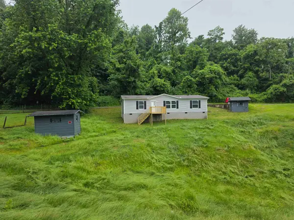 1150 Hillview Drive, Huntington, WV 25702