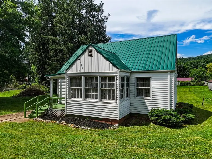 4212 Riverside Drive, Huntington, WV 25705 - #3