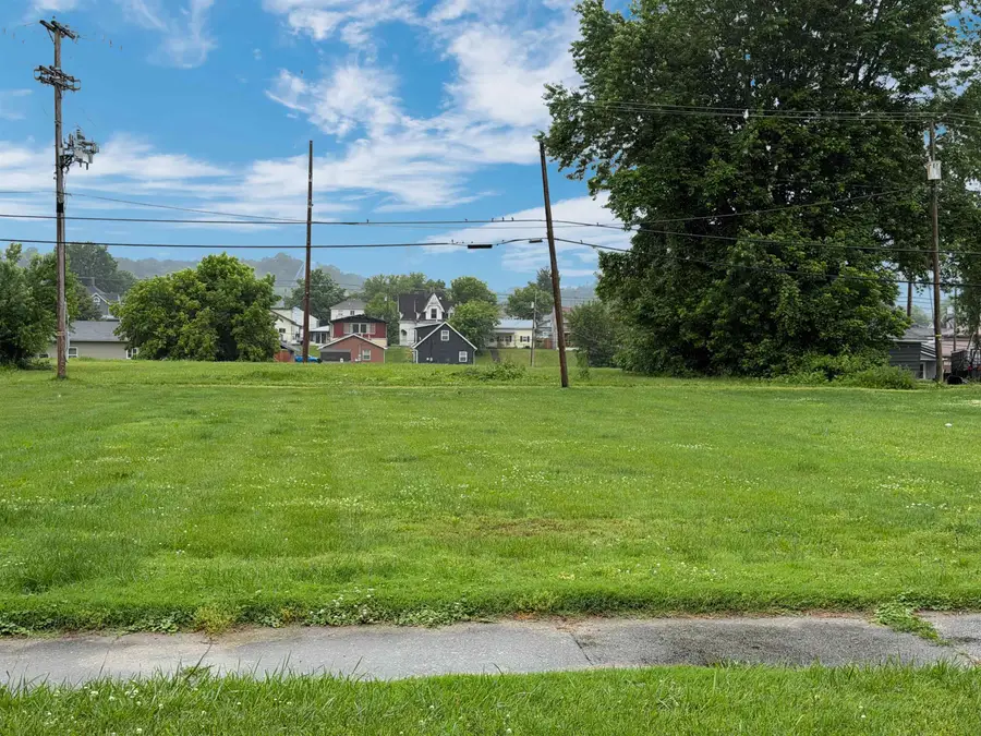 914 S 10TH STREET, Ironton, OH 45638 - #3