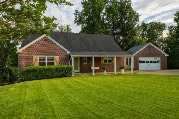 2823 Roseneath Road, Huntington, WV 25705