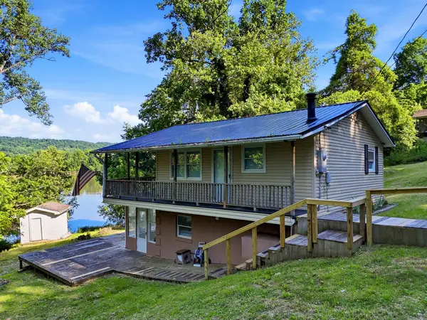 1868 County Road 9, Crown City, OH 45623