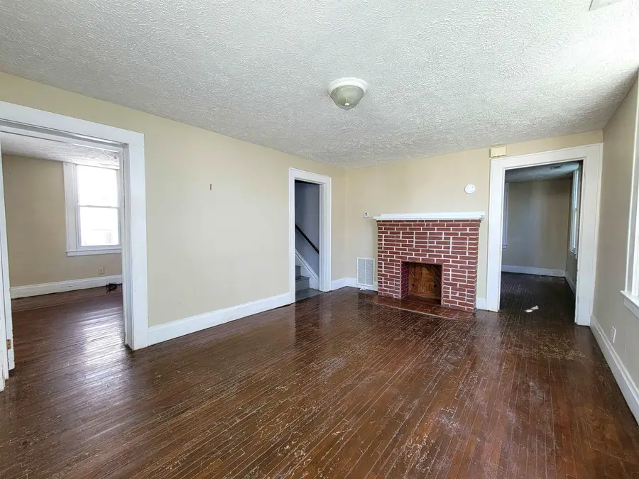 824 25th Street, Huntington, WV 25703 - #3