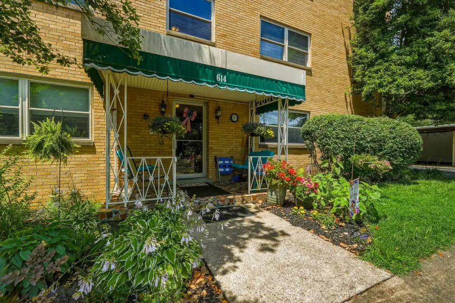 614 11th Avenue 2A, Huntington, WV 25701 - #2