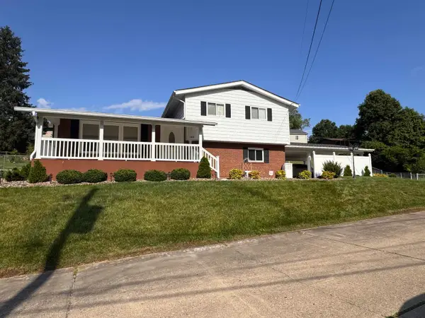 148 Larkspur Dr, Huntington, WV 25705