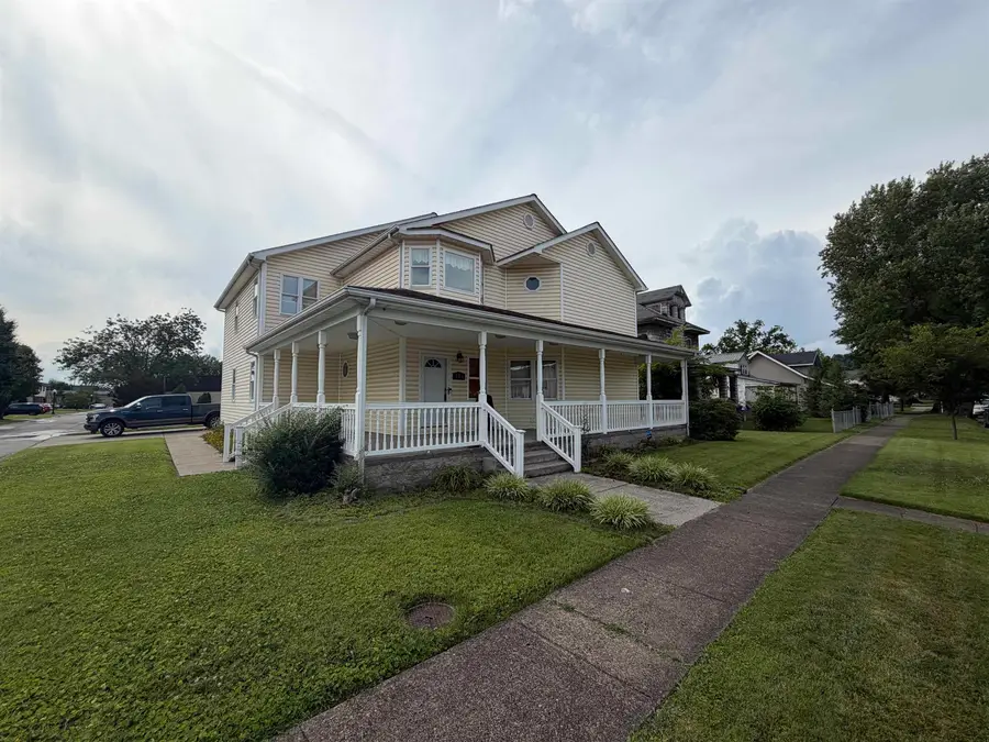 389 W 1st Street, Ceredo, WV 25507 - #2