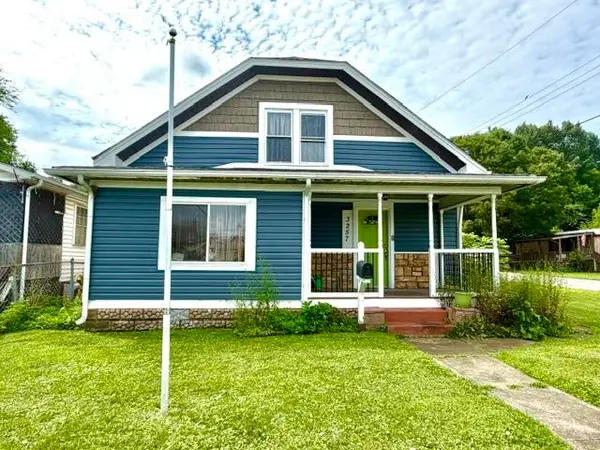 3257 Chase Street, Huntington, WV 25704
