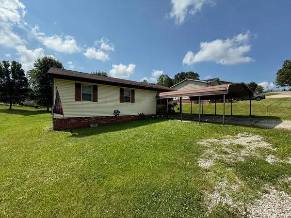 577 Twin View Ln, Huntington, WV 25704