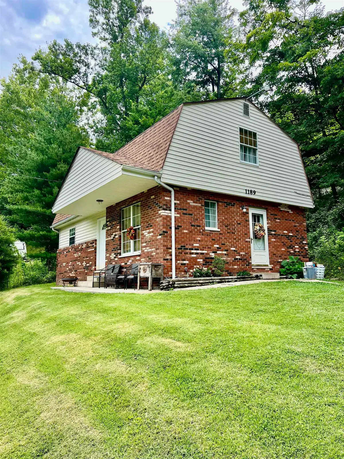 1189 S Jefferson Drive, Huntington, WV 25701 - #1