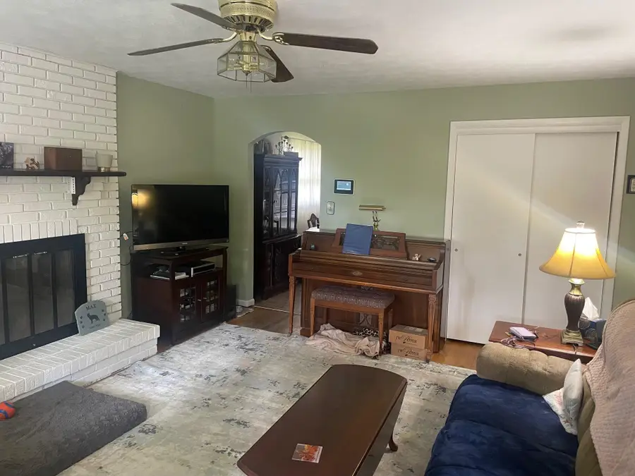 235 South Walnut Street, Huntington, WV 25705 - #2