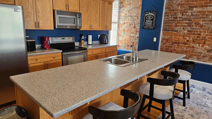 419 9th Street Unit 202, Huntington, WV 25701 - #2