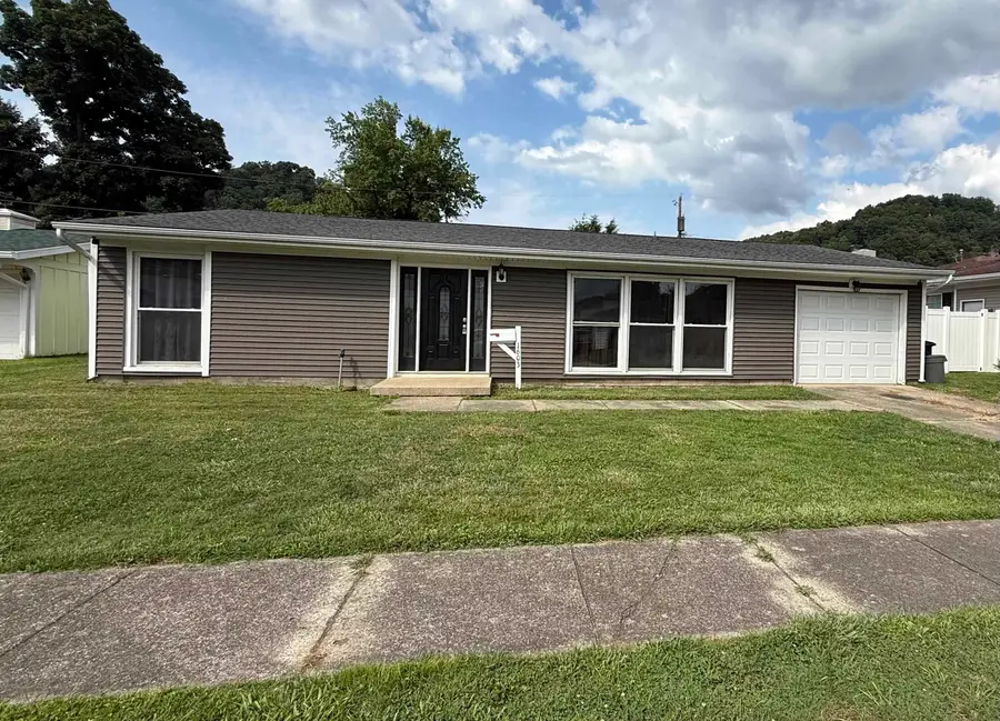 1603 Thomas Street, Ironton, OH 45638 - #2